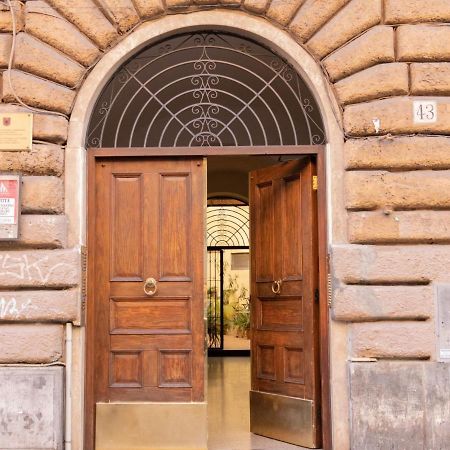 רומא The Best Rent - Elegant Two-Bedroom Apartment Close To Saint Peter'S Basilica מראה חיצוני תמונה