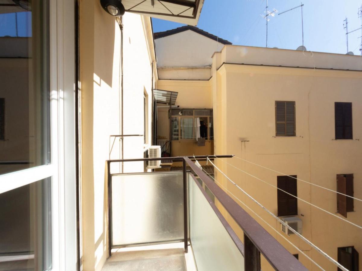 רומא The Best Rent - Elegant Two-Bedroom Apartment Close To Saint Peter'S Basilica מראה חיצוני תמונה