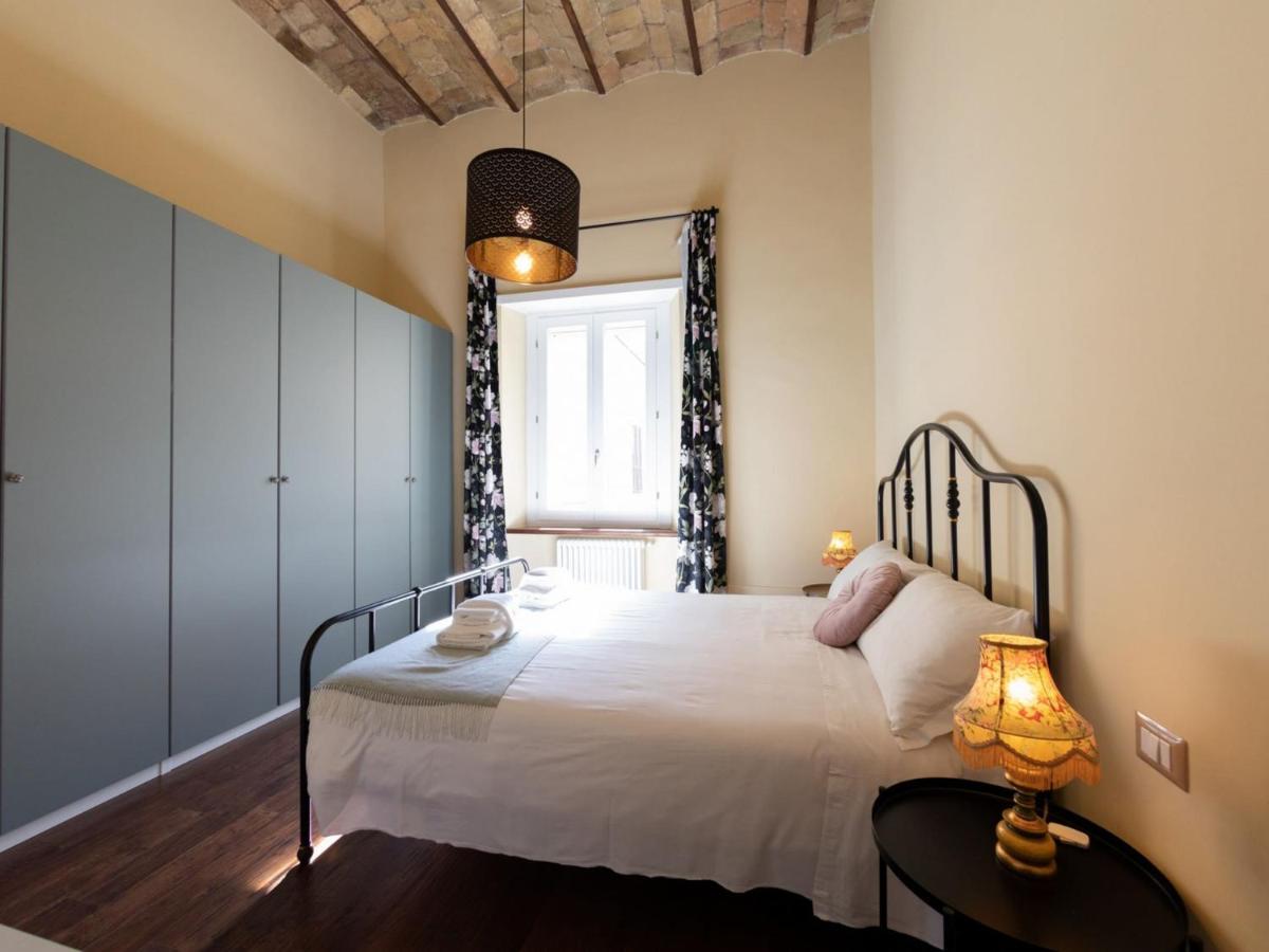 רומא The Best Rent - Elegant Two-Bedroom Apartment Close To Saint Peter'S Basilica מראה חיצוני תמונה